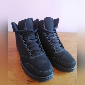 Authentic JORDAN in black monochrome Size 8W or 6.5Y like new